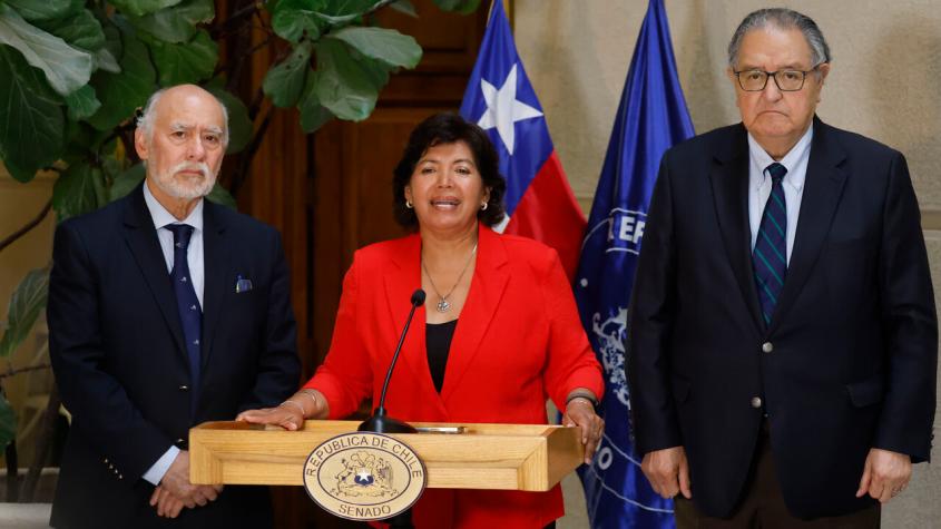 "Chacota política": Critican a jefe de la DC por confirmar asistencia a cónclave del Gobierno de Boric 