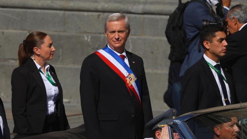 Panel Ciudadano-UDD: Kast empieza con 59% de aprobación y 78% está a favor de zanjas en la frontera