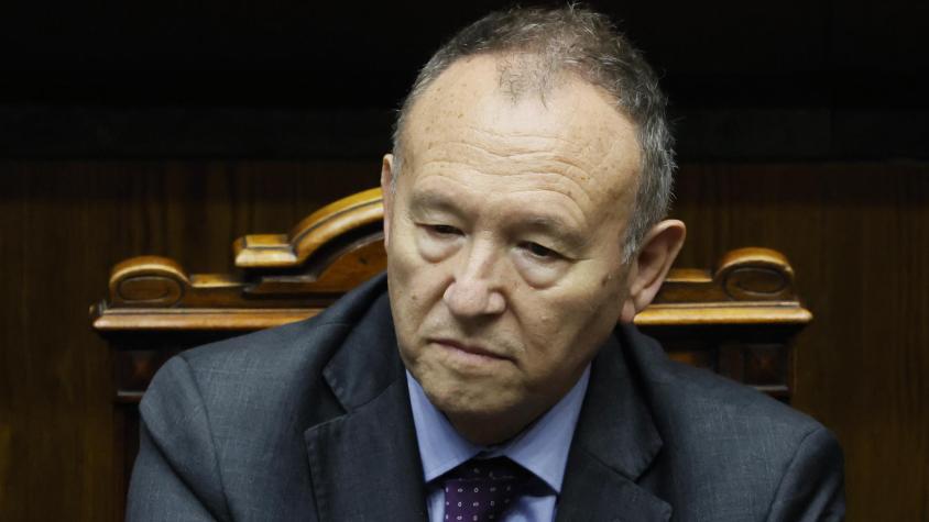 Ministro García defiende retiro de decretos medioambientales: "Lo que buscamos es fortalecer la inversión"