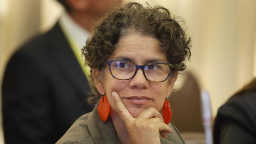 Maisa Rojas desmiente a Ministerio del Medio Ambiente: "Retirar todos los decretos no es una práctica habitual"