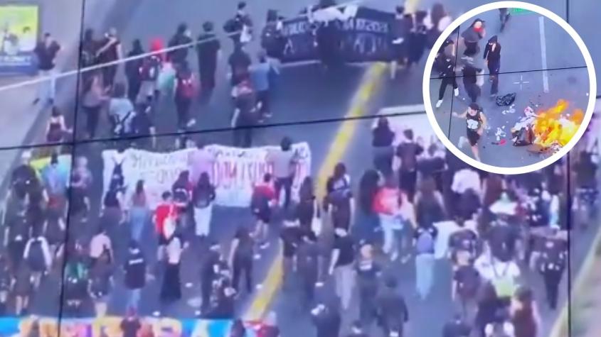 Primeras protestas bajo el gobierno de Kast: manifestantes bloquearon la Alameda y encendieron barricadas