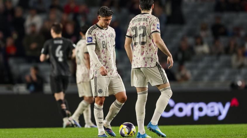 "Primera victoria": El doloroso hito en la historia de La Roja que Nueva Zelanda celebra en sus redes sociales "Primera victoria": El doloroso hito en la historia de La Roja que Nueva Zelanda celebra en sus redes sociales