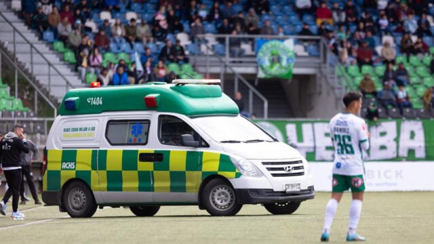 Hincha de Wanderers cae de altura en el estadio de Puerto Montt