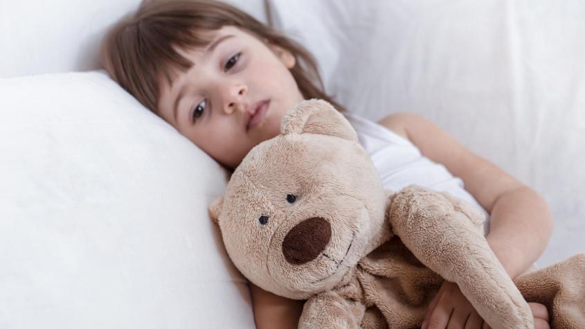 ¡Atención padres! Esto se demoran en adaptarse los niños al cambio de hora según su edad: cómo prepararlos y señales de alerta