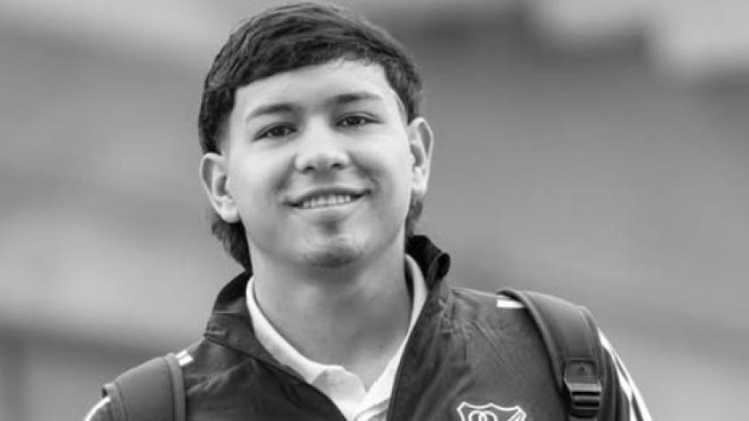 Luto en Colombia por muerte de futbolista de 19 años: recibió un pelotazo en el pecho y "colapsó"