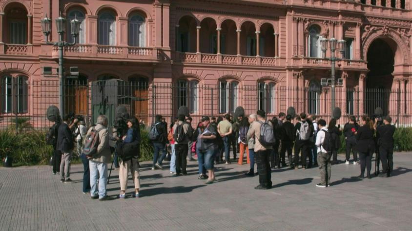 Gobierno argentino impide ingreso de periodistas a Casa Rosada por supuesto "espionaje"