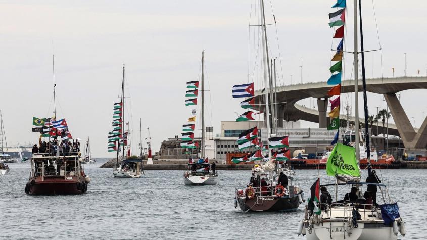 Qué dijo Israel tras denuncia de captura de barcos en que viajaba una chilena con ayuda humanitaria a Gaza