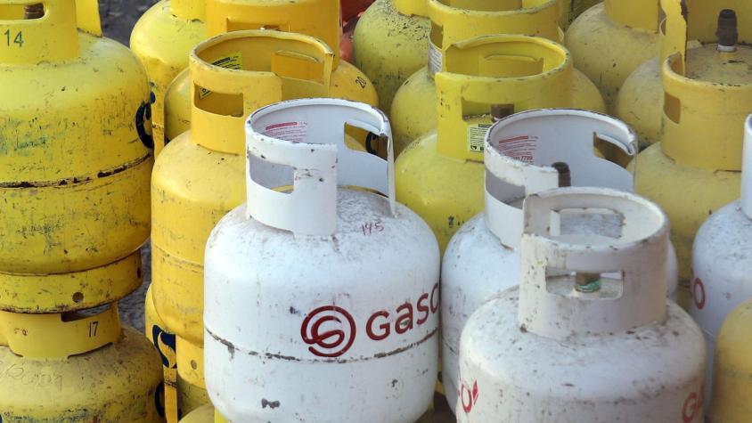 Medidas por alza de combustibles: Quiénes se verían beneficiados con un balón de gas