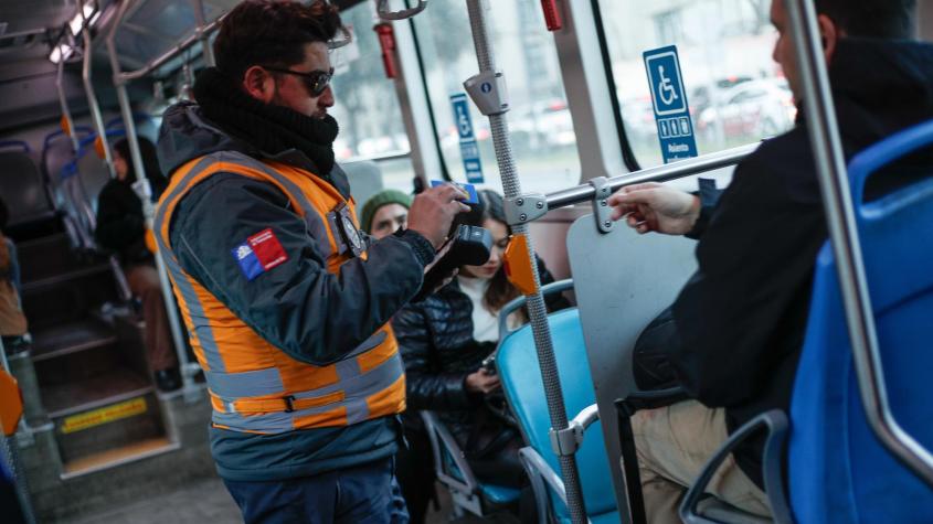 Aprueban ley “Paga tu pasaje” para frenar evasión en transporte público: estas son las sanciones