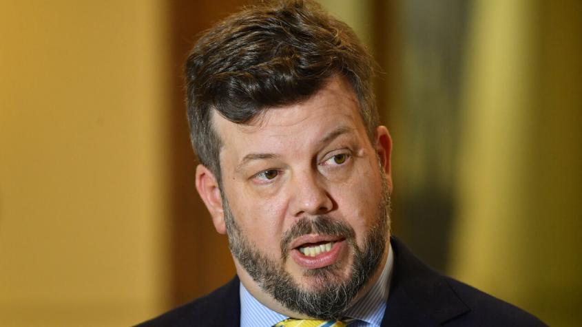 Kaiser pide indultar a distintos carabineros por lo que "fue su defensa a nuestra democracia del 18-O"