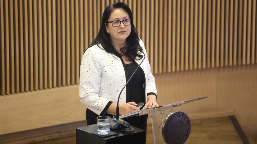 "Mezcla tendenciosamente": La respuesta de la Contraloría a denuncia sobre viáticos y licencias médicas de sus funcionarios