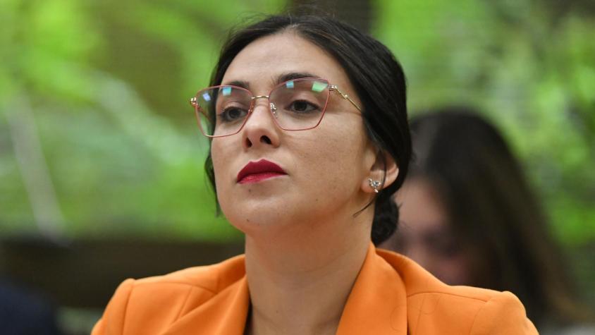 Exclusivo T13 | Karol Cariola ante fiscalía por caso Chinamart: "Yo no recibí ningún tipo de beneficio por esta acción"