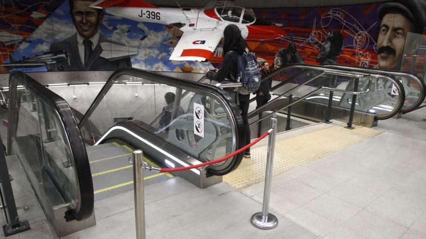 Fallas en escaleras mecánicas y ascensores de Metro: usuarios molestos con la situación