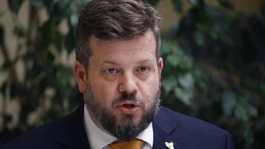 Tras molestia con el Gobierno: Kaiser asegura que hubo "desinteligencia comunicacional" pero el "malentendido está superado"