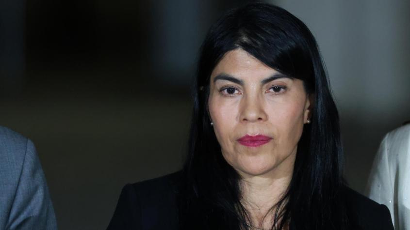 El relato de la ministra Lincolao sobre la agresión sufrida en la UACh: "Sostuvimos la puerta para que no entraran"