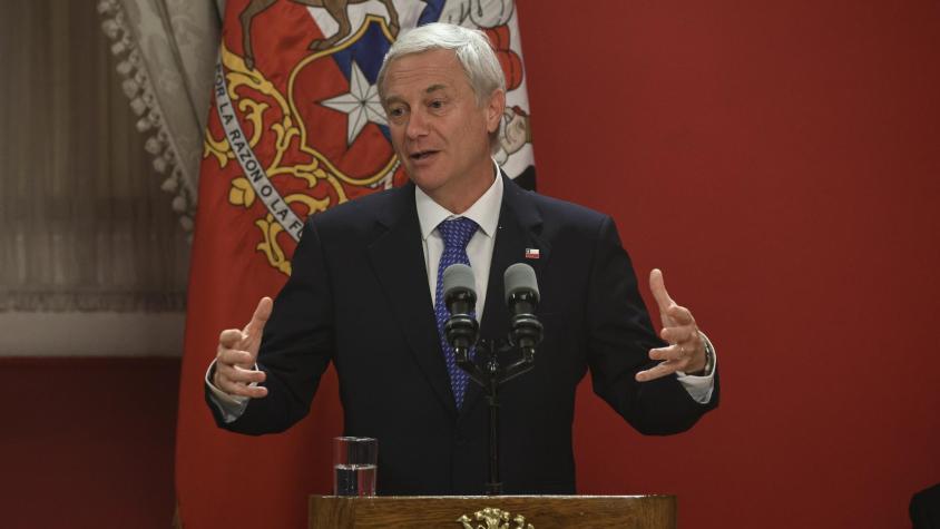 Kast reitera que “el tiempo nos va a dar la razón” por alza de combustibles y dice que 