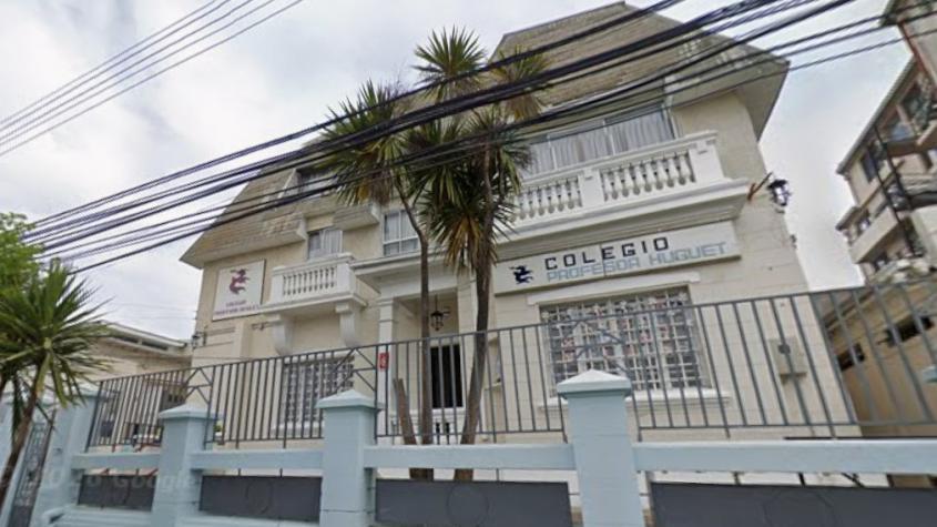 Profesora de Viña habría tapado con cinta adhesiva boca y amarrado manos de niños de segundo básico: al menos 11 afectados