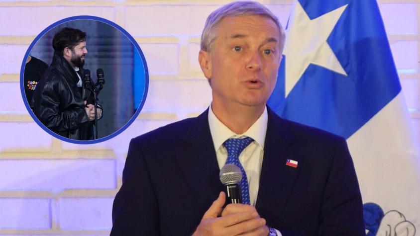 Presidente Kast cuenta que él compró gabardina de Emmanuel donada por Boric en la Teletón: "Yo hice mi aporte"