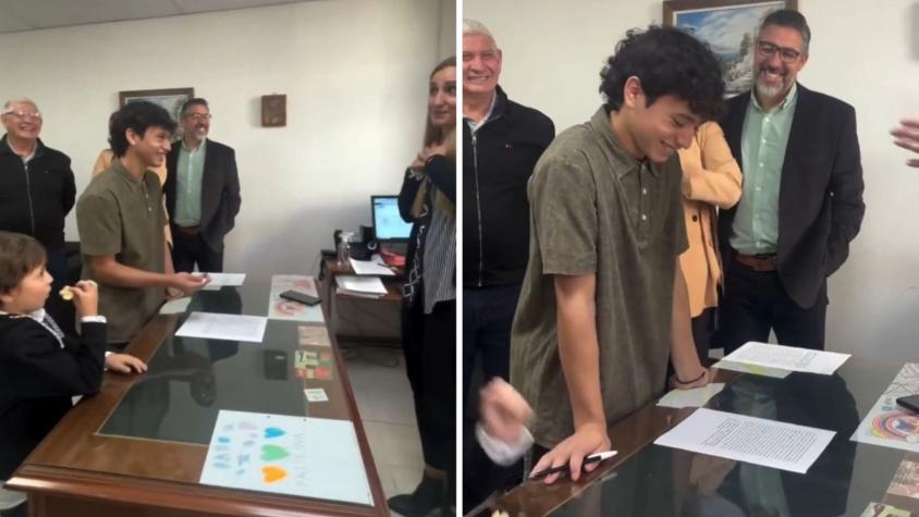 La emoción de jueza por adolescente adoptado que esperó por años una familia: “Todos merecen ser amados”