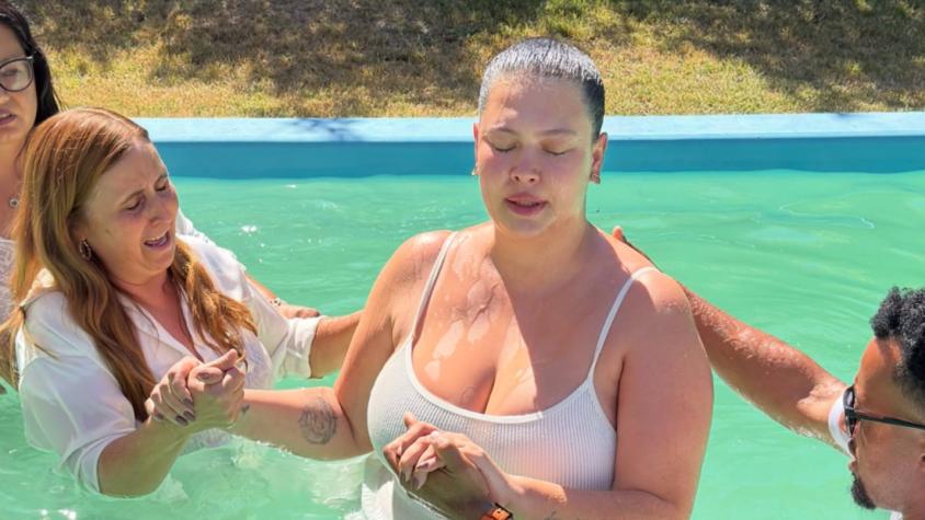 Michelle Carvalho se volvió a bautizar a los 32 años: “Quiero aprender y ser mejor”