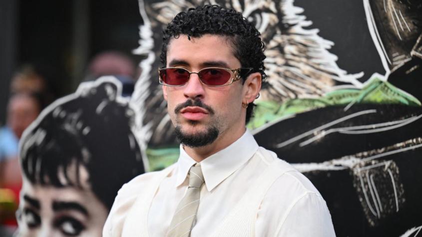 Con 50 años más: Bad Bunny sorprende en la Met Gala con un look inspirado en la vejez