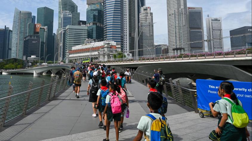 Polémica en Singapur: profesores podrán "azotar" a sus alumnos para combatir el bullying