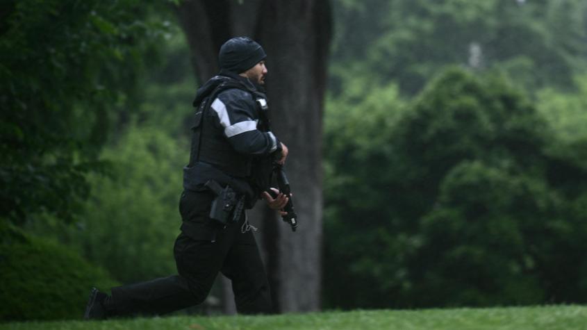 Reportan disparos afuera de la Casa Blanca: servicio de seguridad evacuó a los periodistas