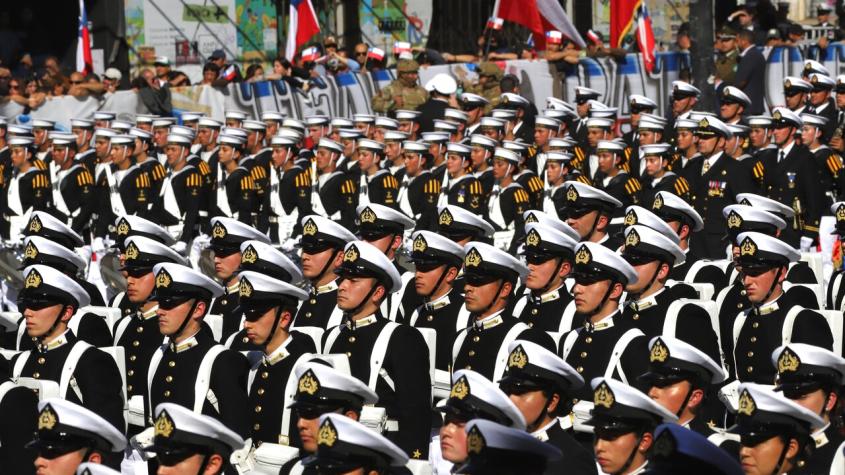 Mira AQUÍ y EN VIVO el desfile y conmemoración del Día de las Glorias Navales