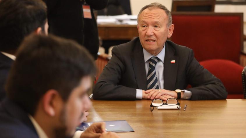 García Ruminot dice que "no veía venir" el quiebre del acuerdo entre el Gobierno y el PDG por proyecto de Reconstrucción
