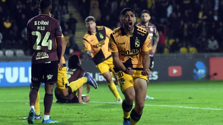 Coquimbo se lo da vuelta a Universitario y alcanza la cima del grupo en la Libertadores
