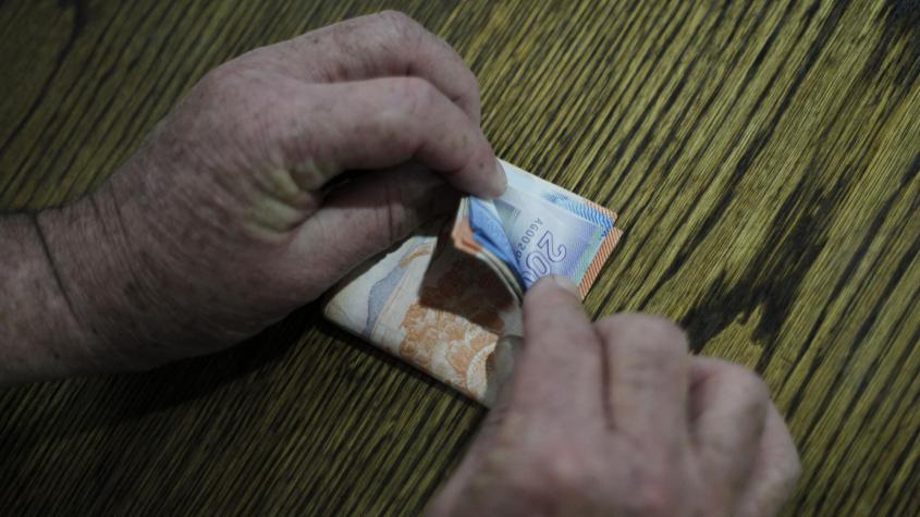 Criteria: 59% rechaza recortes si afectan beneficios sociales 