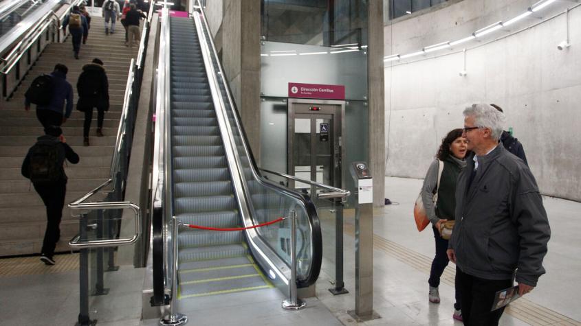 El servicio de taxis gratis que ofrece Metro en caso de fallas en escaleras mecánicas o ascensores: Así se puede activar
