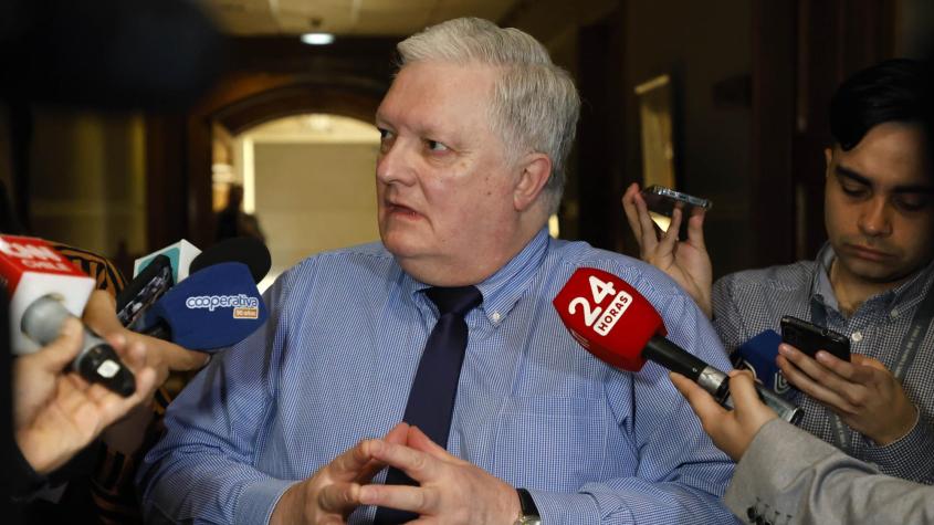 Senador Kusanovic pone en duda su respaldo a la megarreforma y acusa al Gobierno de "exclusión" y "deslealtad"