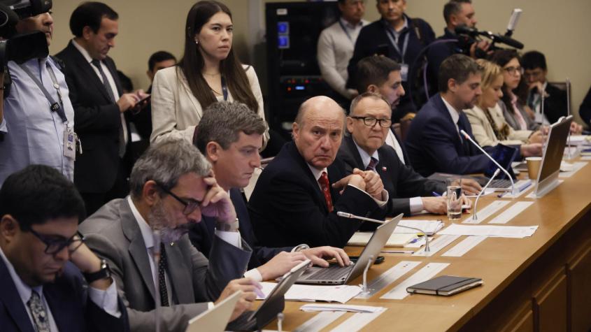 Comisión de Hacienda aprueba parcialmente indicación sobre pago del CAE: revisa cómo quedó Comisión de Hacienda aprueba parcialmente indicación sobre pago del CAE: revisa cómo quedó