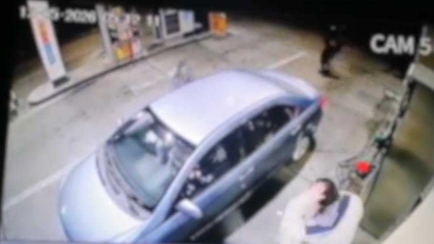 Detienen a adolescentes por violento “tour delictual” en Santiago: robaron tres autos en pocas horas Detienen a adolescentes por violento “tour delictual” en Santiago: robaron tres autos en pocas horas