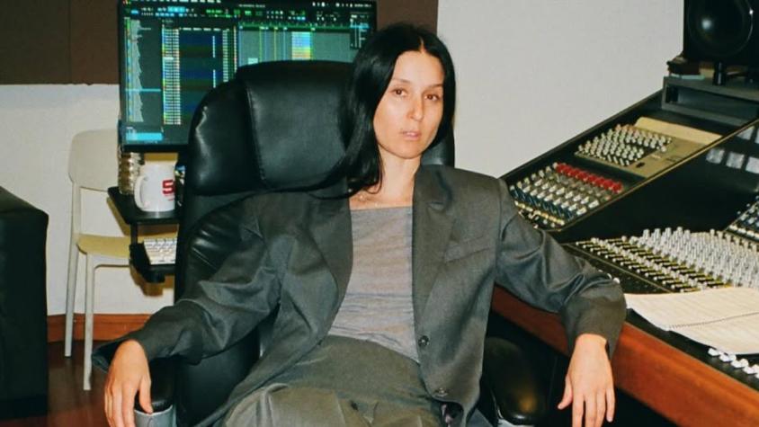 Francisca Valenzuela recibirá importante reconocimiento por su rol como mujer en la industria musical