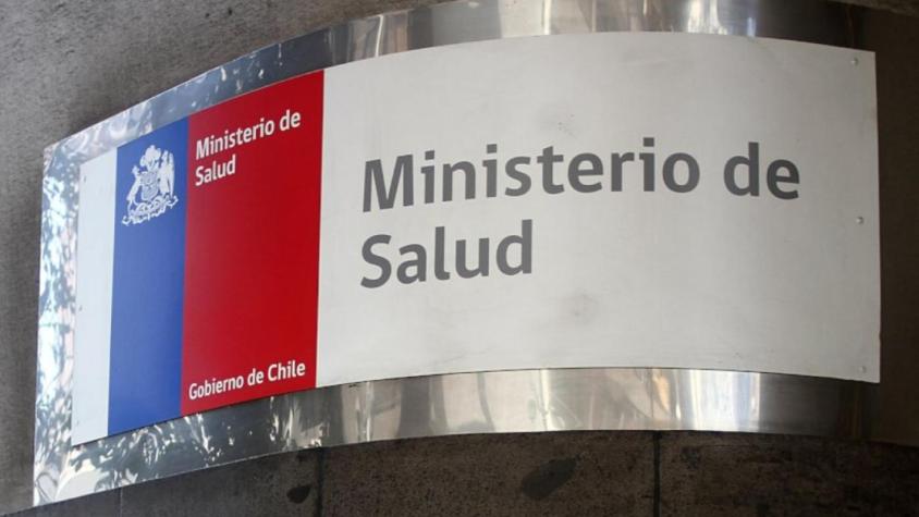 Minsal explica recorte y asegura que no afectará atenciones: 