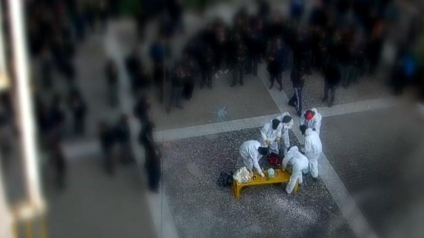 Nuevos registros en el Instituto Nacional: se ponen overoles blancos y arman Molotov en el patio