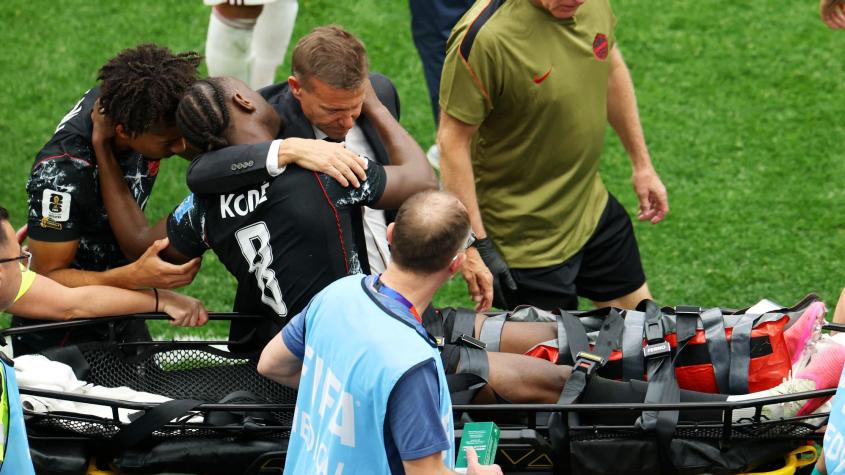 "No se imaginan...": El impactante relato de canadiense que sufrió una doble fractura en partido del Mundial "No se imaginan...": El impactante relato de canadiense que sufrió una doble fractura en partido del Mundial