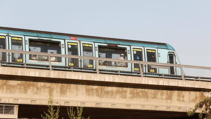Metro de Santiago cierra ocho estaciones de Línea 5: Revisa el estado de la red