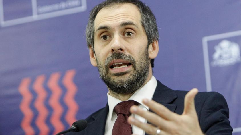 Comisión rechaza acusación constitucional contra el exministro Grau: libelo llega a la Sala con informe negativo 