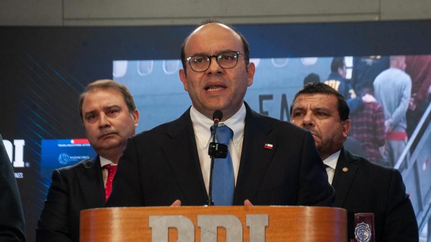 Gobierno asegura que han materializado el 90% de las expulsiones que se realizaron en el primer año de Boric