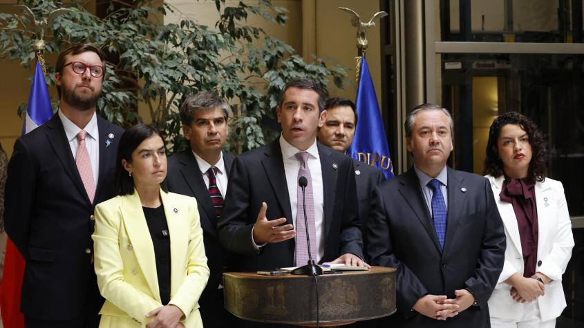 Republicanos anuncia comisión investigadora por presunto tráfico de niños haitianos: será desde periodos de Bachelet a Boric