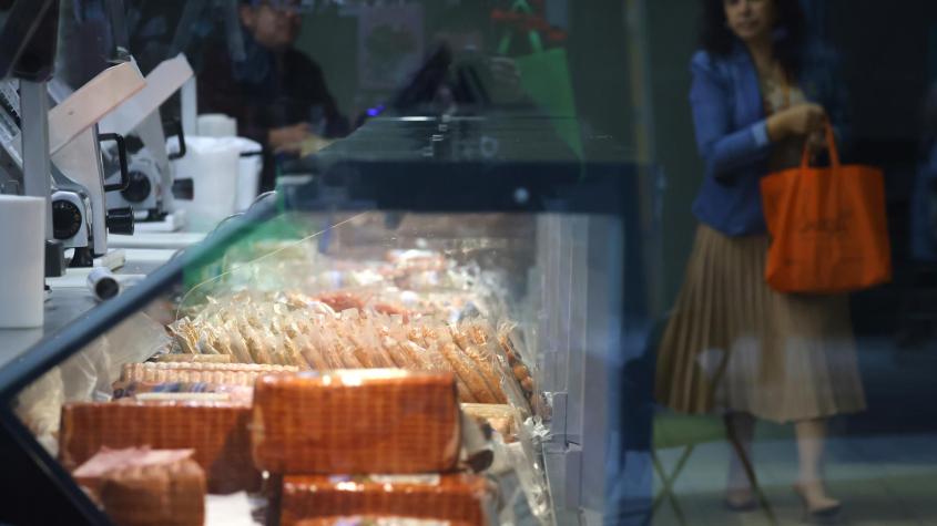 IPC de mayo sube menos que lo esperado por los analistas y l