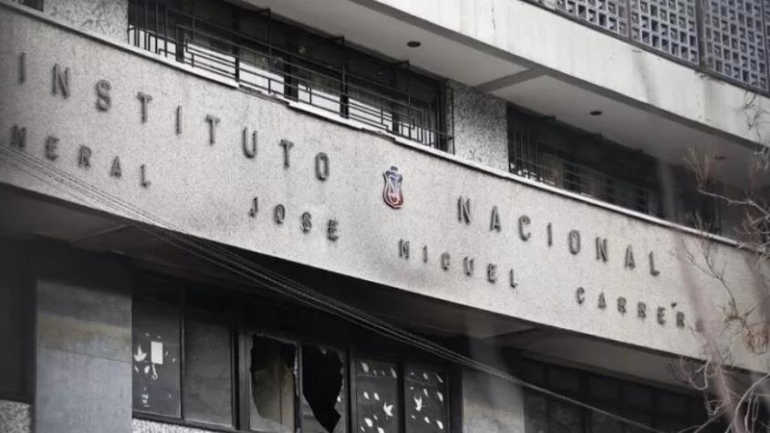 La violencia no cede en el Instituto Nacional: clases online y vacaciones tras amenaza de tiroteo