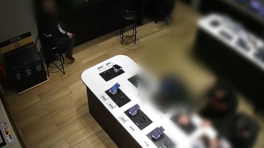 Menores protagonizan turbazo en tienda de celulares y quedan en libertad tras control de detención