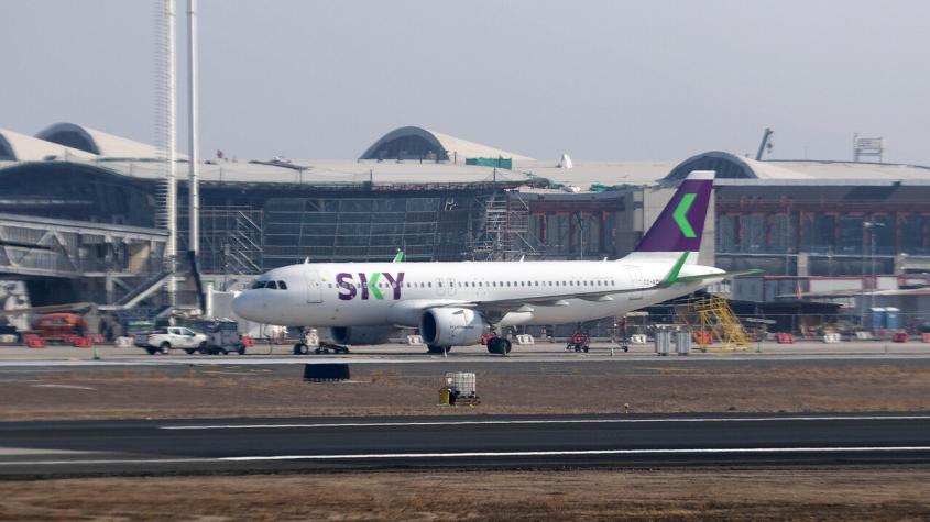 Dos vuelos de SKY que viajaban desde Santiago a Brasil tuvieron que aterrizar "de manera preventiva" en Mendoza Dos vuelos de SKY que viajaban desde Santiago a Brasil tuvieron que aterrizar "de manera preventiva" en Mendoza