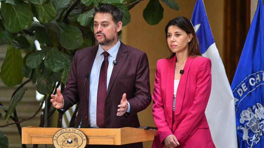 Plan de Reconstrucción: El golpe Manouchehri-Cicardini que abortó la negociación del PS con Quiroz Plan de Reconstrucción: El golpe Manouchehri-Cicardini que abortó la negociación del PS con Quiroz