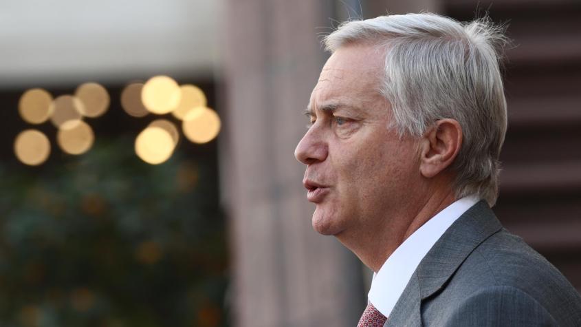 Criteria: Aprobación del Presidente Kast rompe estabilidad de casi un mes y cae al 35%