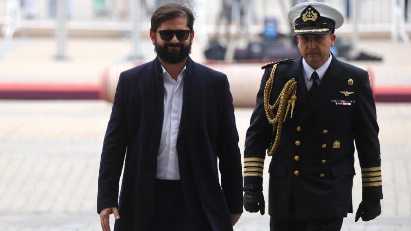 Boric en la ceremonia de los 200 años de la Presidencia: "Siempre estaré disponible para lo que la república requiera" Boric en la ceremonia de los 200 años de la Presidencia: "Siempre estaré disponible para lo que la república requiera"